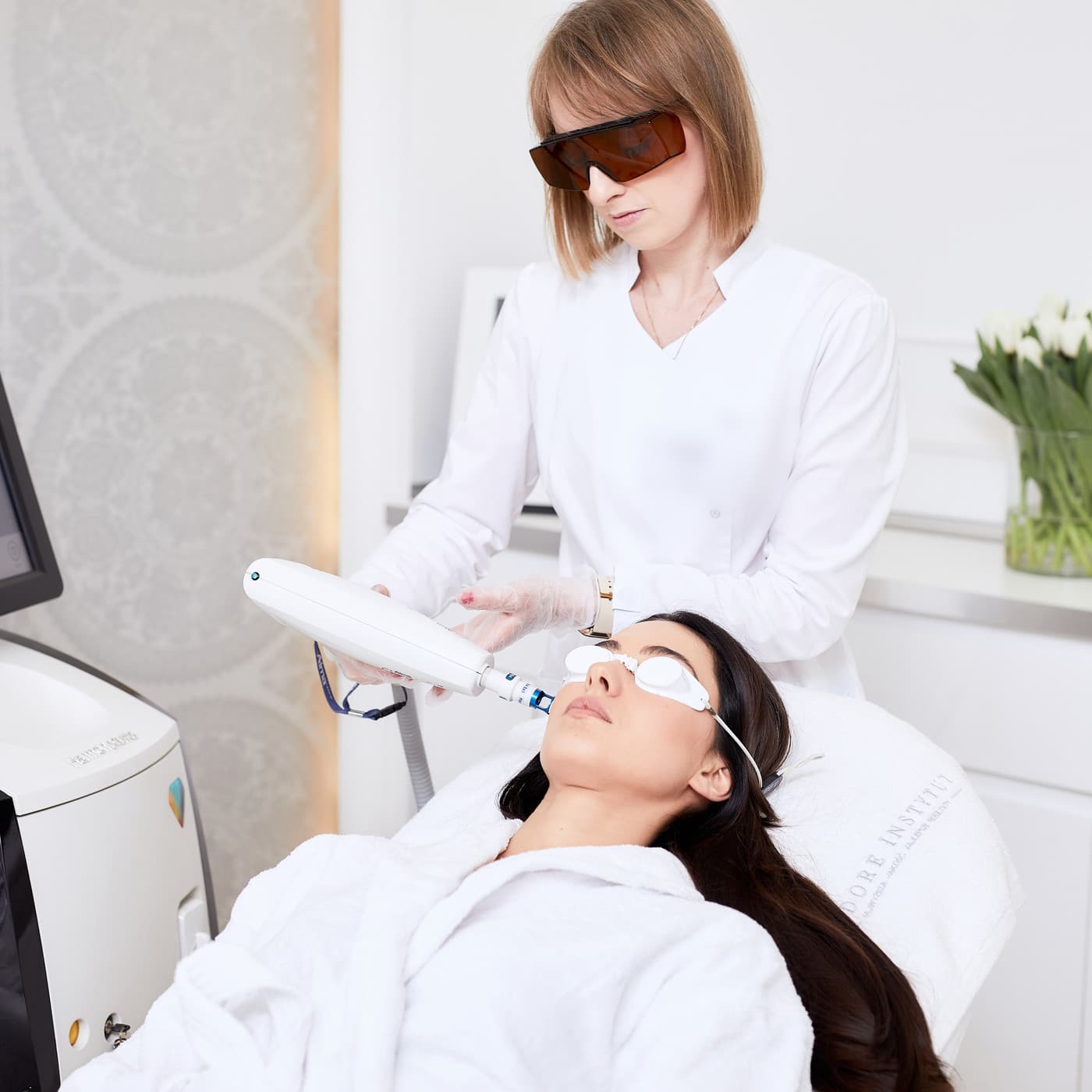 ClearLift — laser nieablacyjny (Q-switched Nd:YAG) — zabieg w J'adore Instytut — Oczyszczenie skóry