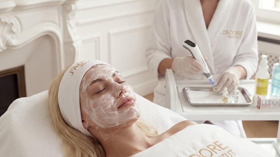 Fractional mesotherapy / Dermapen — treatment at J'adore Instytut — łączenie terapii