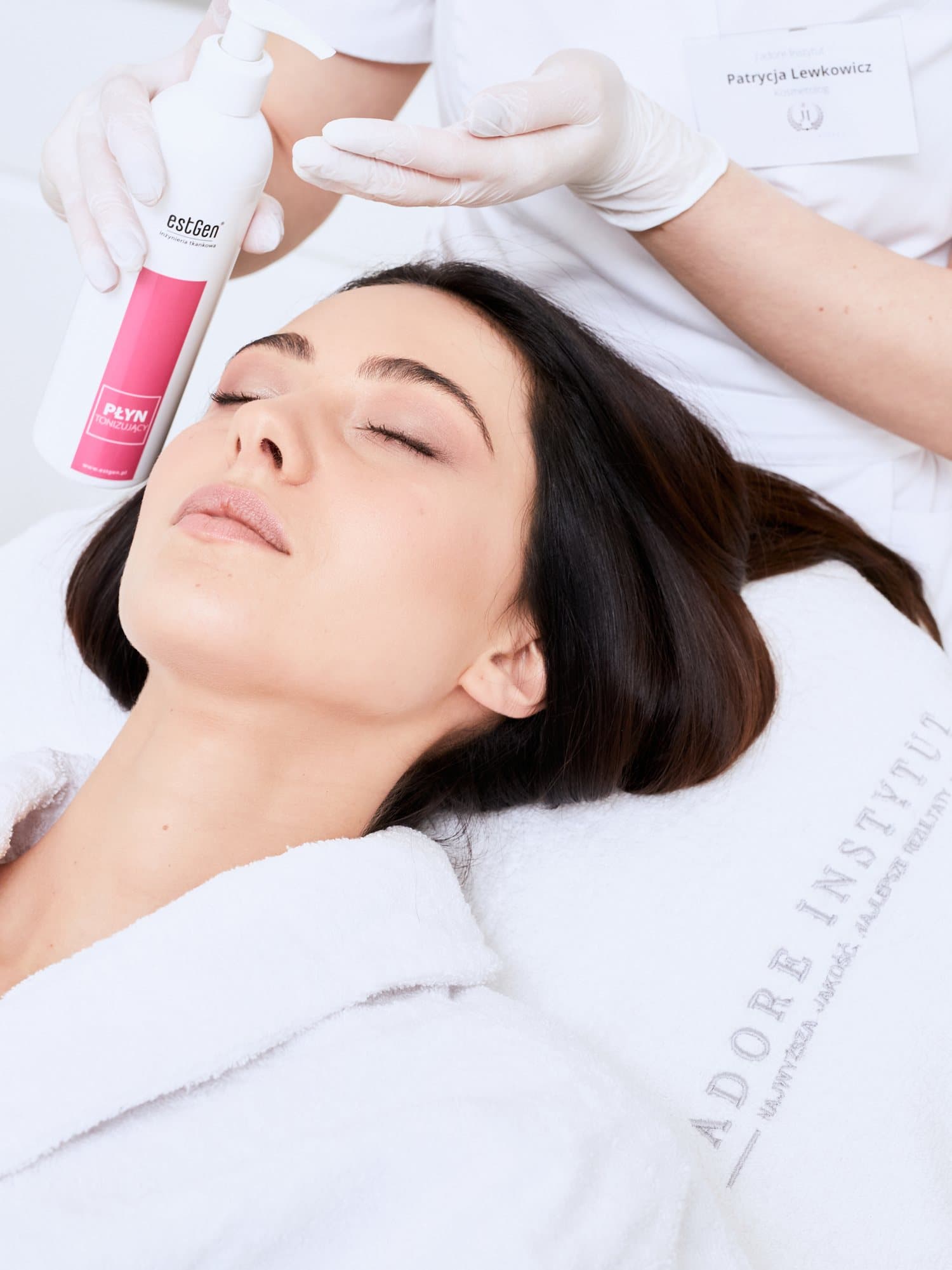 EstGen (Colostrum) — treatment at J'adore Instytut — EstGen application