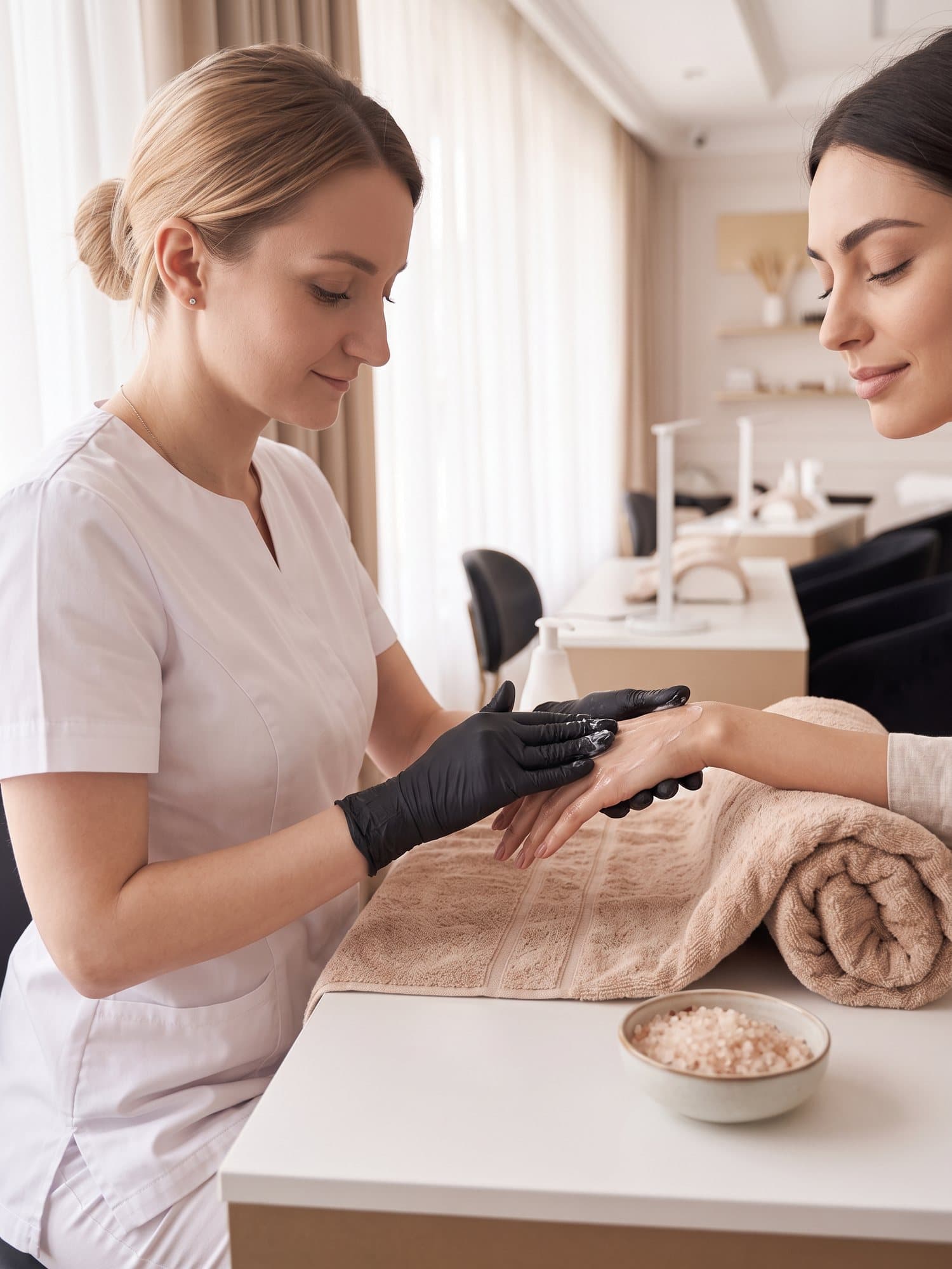 SPA dłonie / stopy — zabieg w J'adore Instytut — Peeling złuszczający