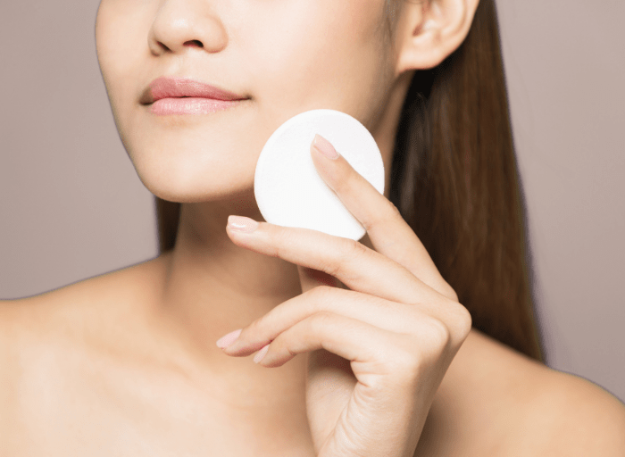Codzienna pielęgnacja cery trądzikowej, Daily care for acne-prone skin