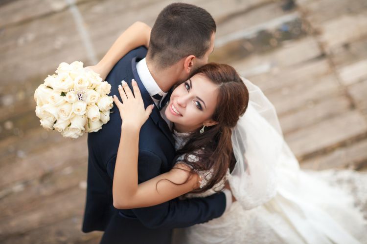 5 zabiegów kosmetycznych, których nie możesz pominąć przed ślubem