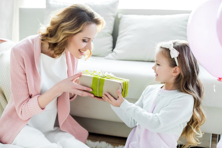 Co kupić na Dzień Matki? 5 najlepszych pomysłów na prezent na dzień mamy